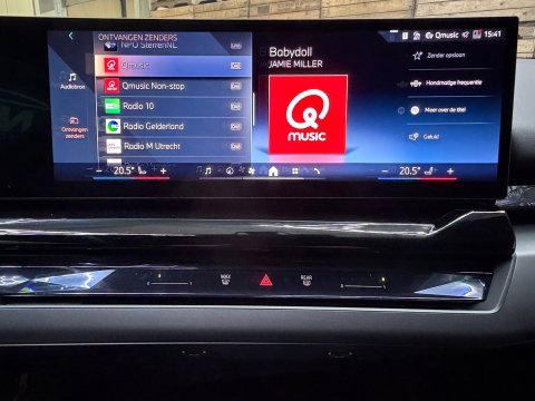 BMW 5 Serie 550e xDrive Leder Clima LED Camera Carplay 19"LM