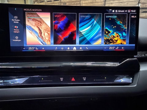BMW 5 Serie 550e xDrive Leder Clima LED Camera Carplay 19"LM