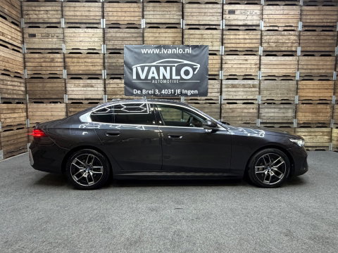 BMW 5 Serie 550e xDrive Leder Clima LED Camera Carplay 19"LM