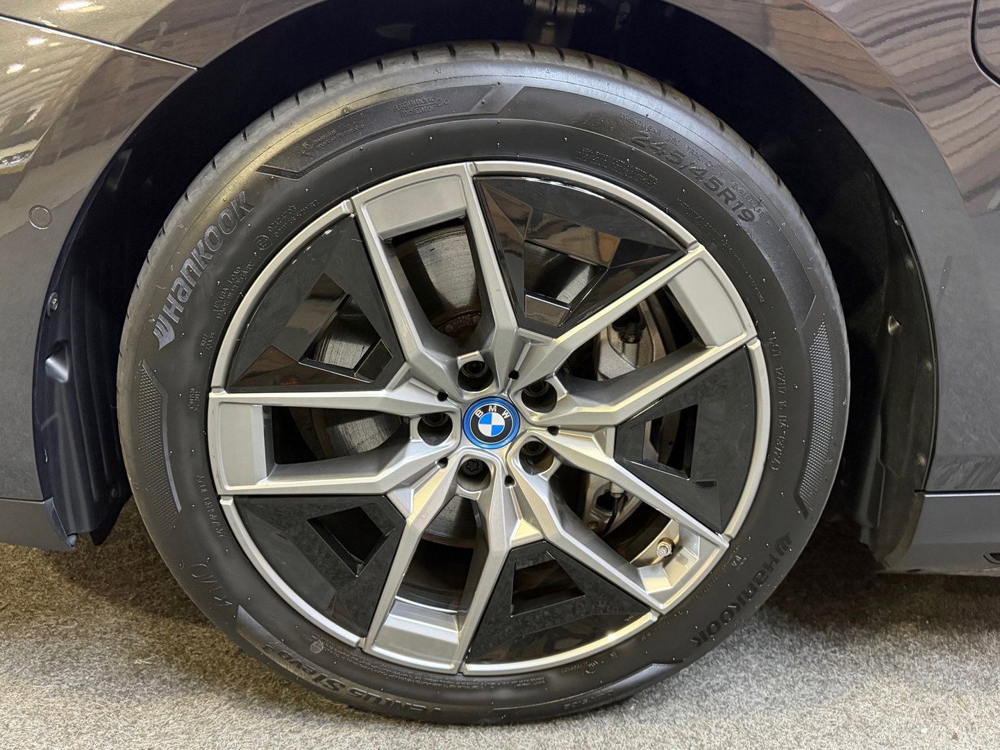 BMW 5 Serie 550e xDrive Leder Clima LED Camera Carplay 19"LM