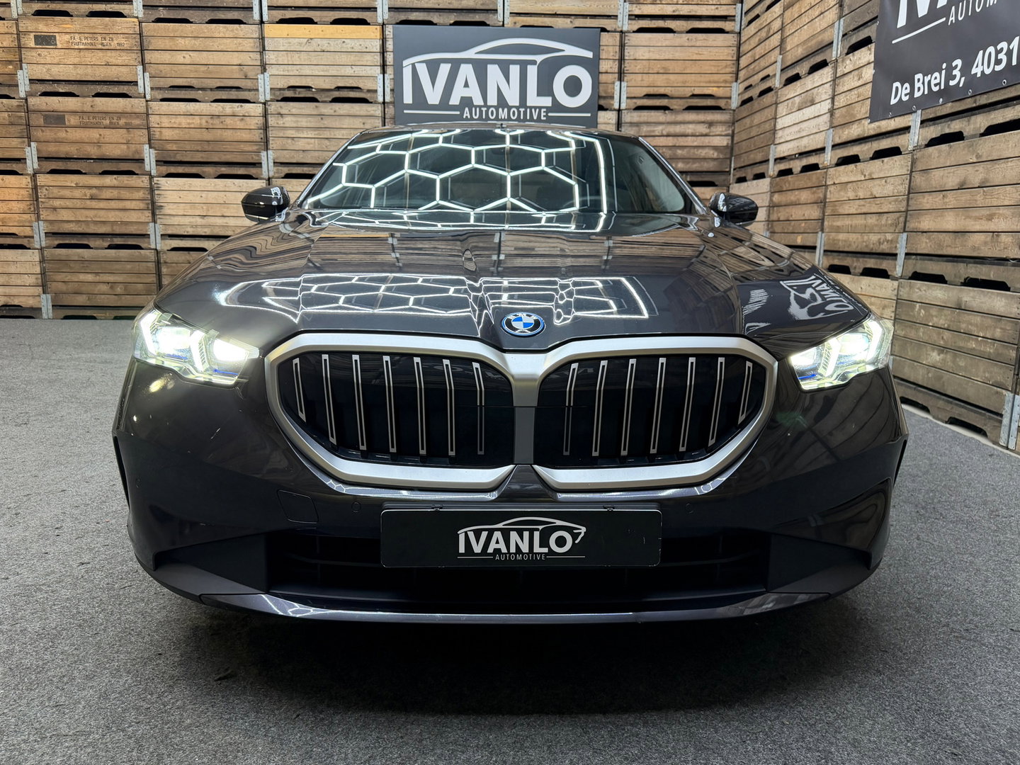 BMW 5 Serie 550e xDrive Leder Clima LED Camera Carplay 19"LM