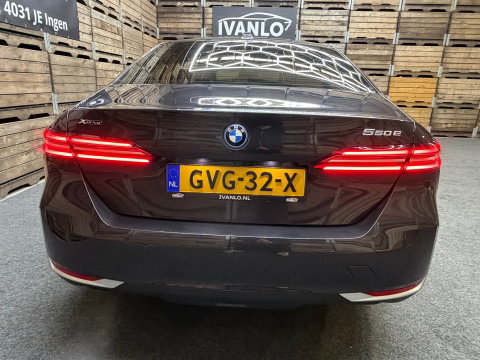 BMW 5 Serie 550e xDrive Leder Clima LED Camera Carplay 19"LM