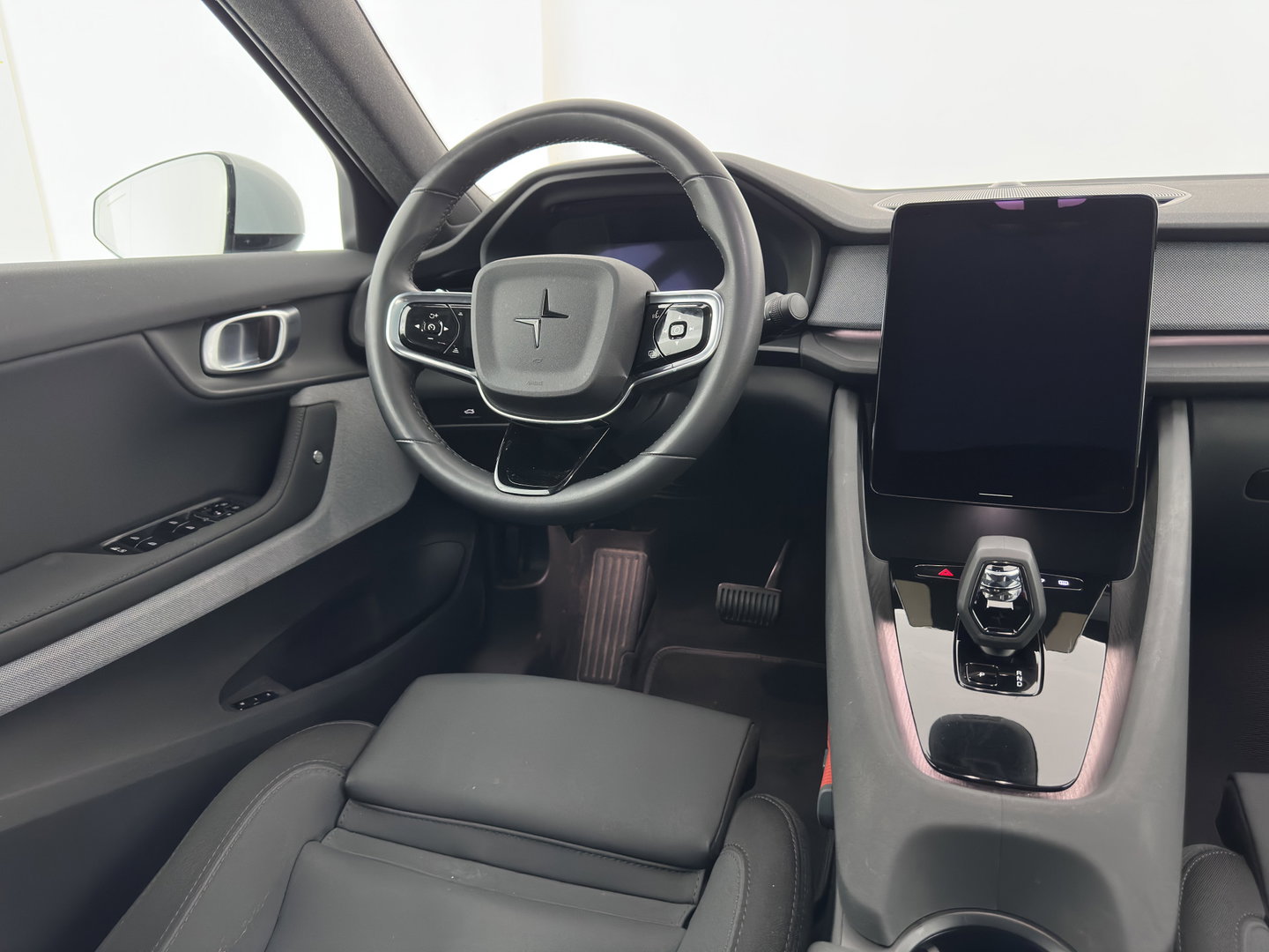 Polestar 2 Standard Range Single Motor 69 kWh [3-Fase-11kW] {SOH-90%} (INCL-BTW) Aut. *PANO | FULL-LED | MEMORY-PACK | CAMERA | KEYLESS | LANE-ASSIST | DIGI-COCKPIT | CARPLAY | DAB+ | HEATED-COMFORTSEATS | CRUISE | TOWBAR | 19''ALU*