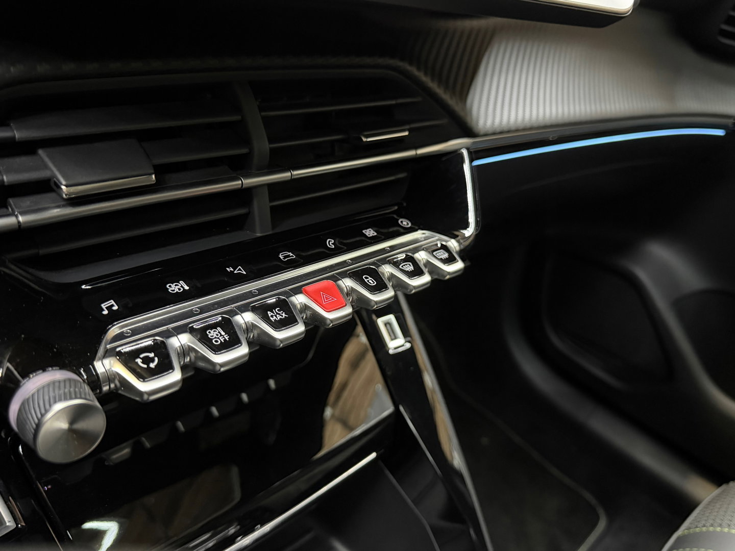 Peugeot e-208 EV GT 350 50 kWh, 17"LM, Panorama, Camera, Cruise Control, Led dagrijverlichting