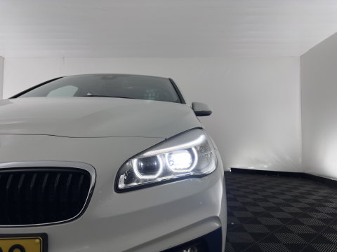 BMW 2 Serie Active Tourer 218d *LEATHER | FULL-LED | HEATED-SPORTSEATS | KEYLESS | NAVI-FULLMAP | PRIVACY-GLASS | ECC | PDC | CRUISE | 17''ALU | TOWBAR*