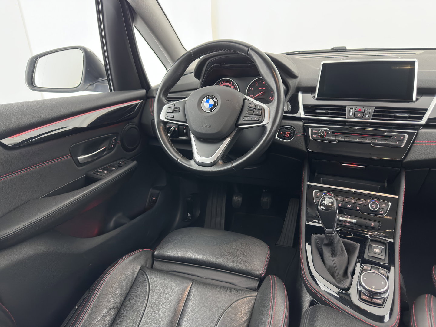 BMW 2 Serie Active Tourer 218d *LEATHER | FULL-LED | HEATED-SPORTSEATS | KEYLESS | NAVI-FULLMAP | PRIVACY-GLASS | ECC | PDC | CRUISE | 17''ALU | TOWBAR*