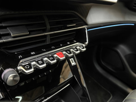 Peugeot e-208 EV GT 350 50 kWh 17"LM, Panorama, Camera, Cruise Control, Led dagrijverlichting