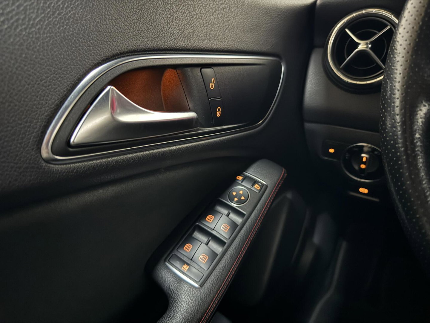 Mercedes-Benz CLA Shooting Brake AMG Pano Navi Cruise Camera NAP