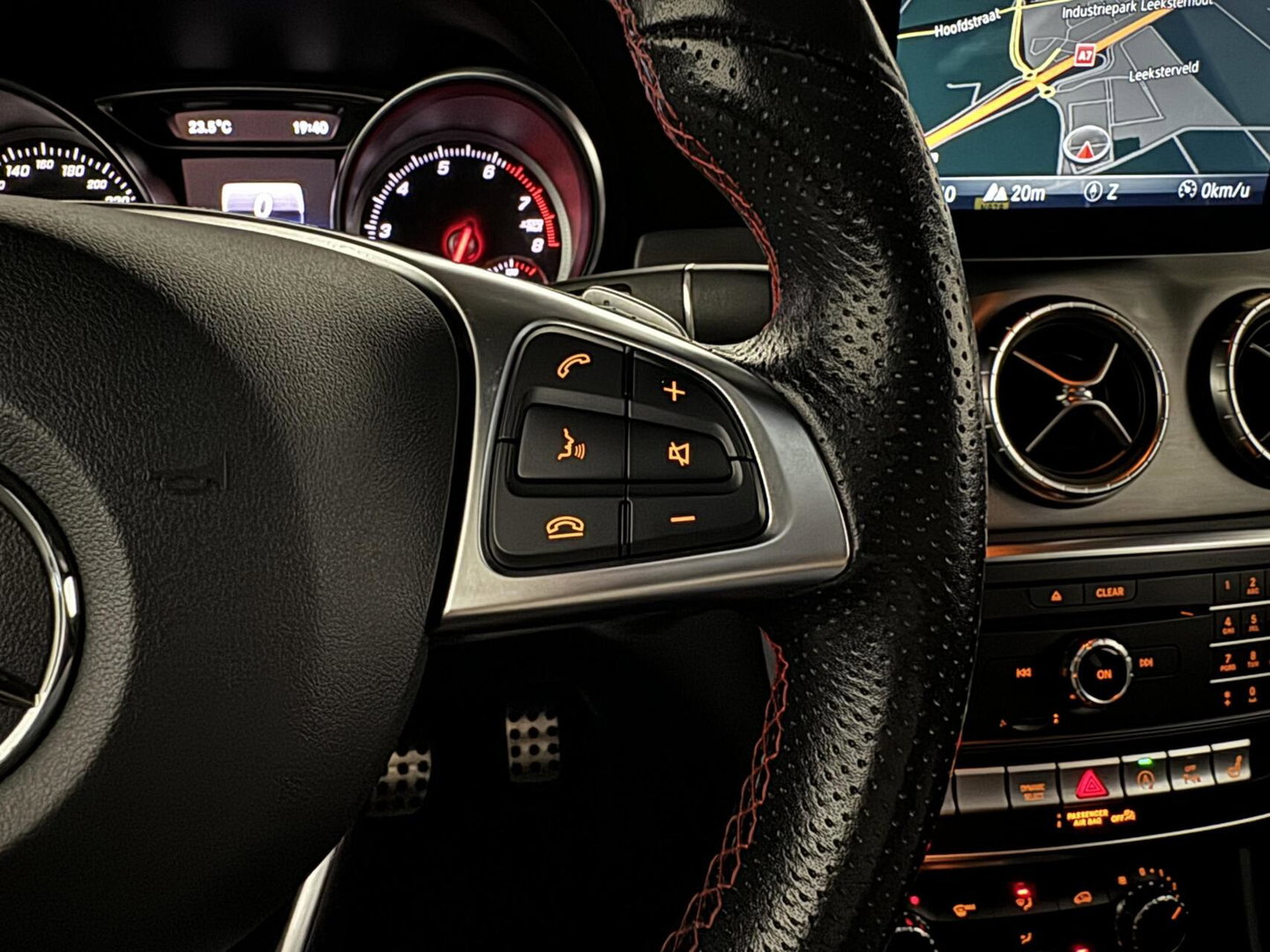 Mercedes-Benz CLA Shooting Brake AMG Pano Navi Cruise Camera NAP