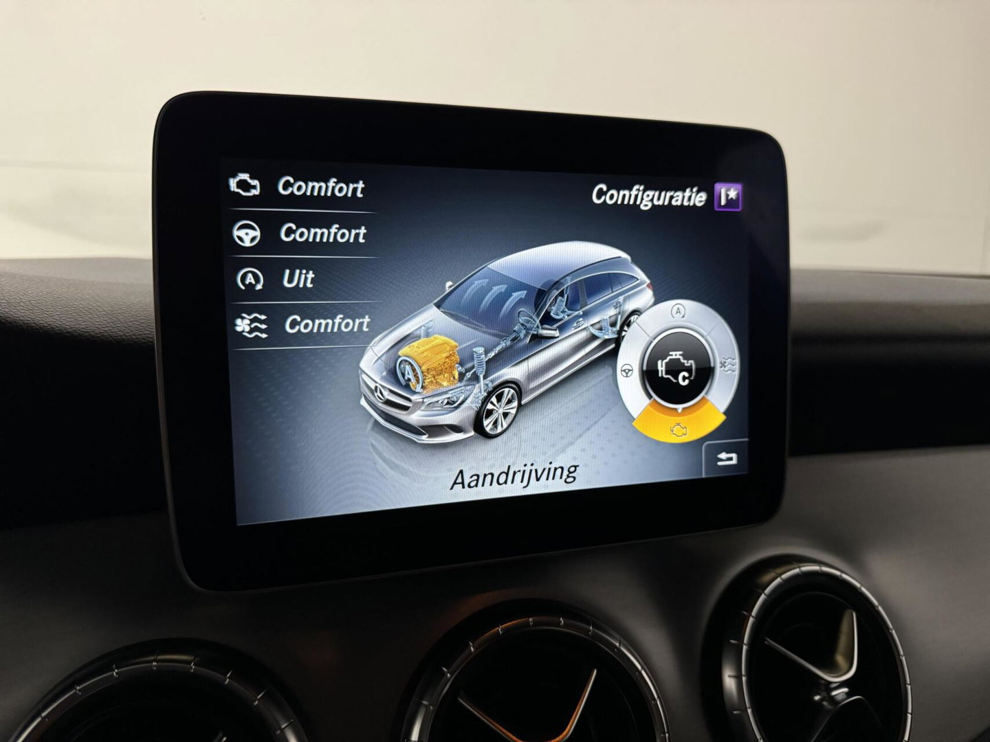Mercedes-Benz CLA Shooting Brake AMG Pano Navi Cruise Camera NAP
