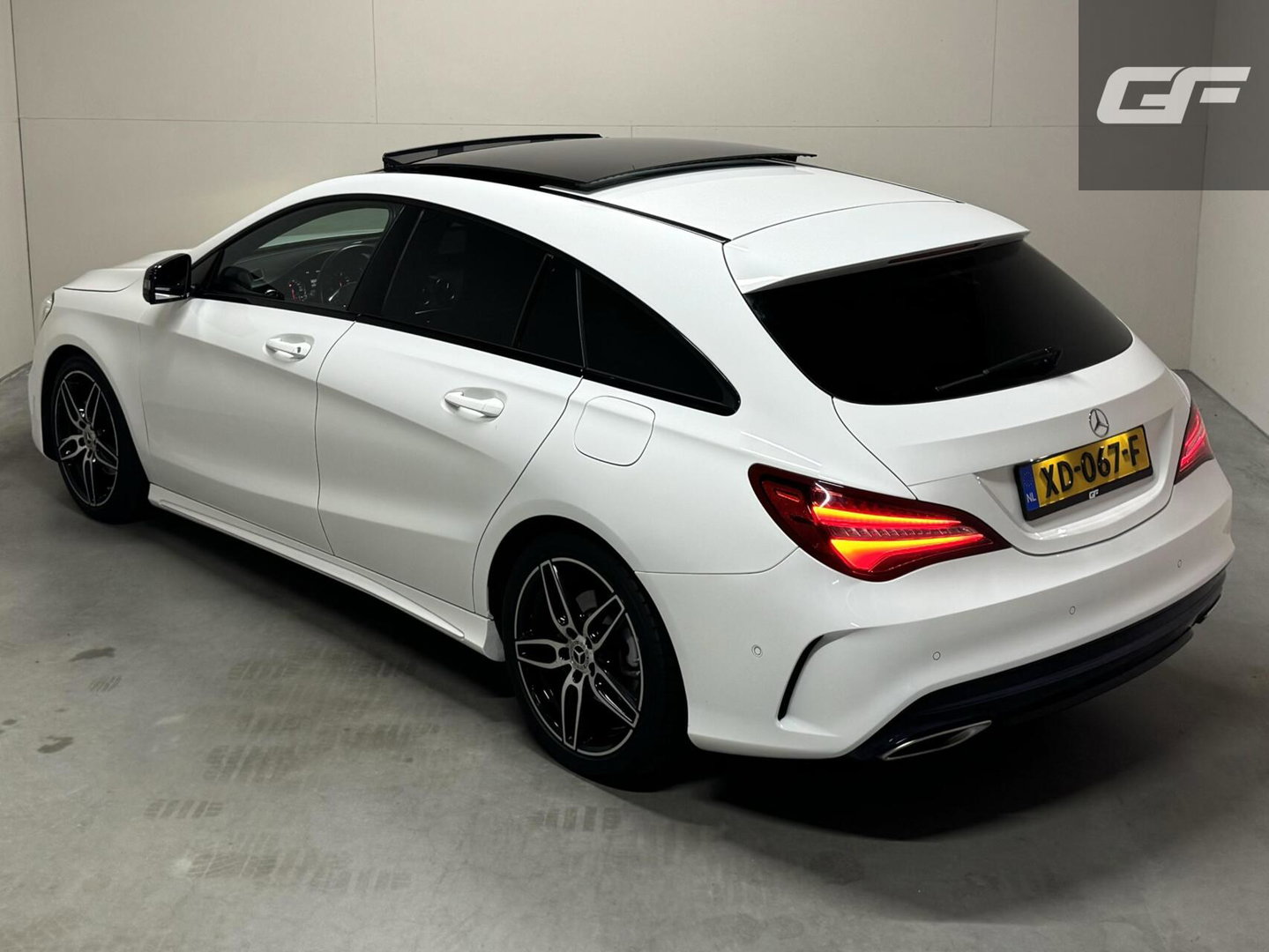 Mercedes-Benz CLA Shooting Brake AMG Pano Navi Cruise Camera NAP
