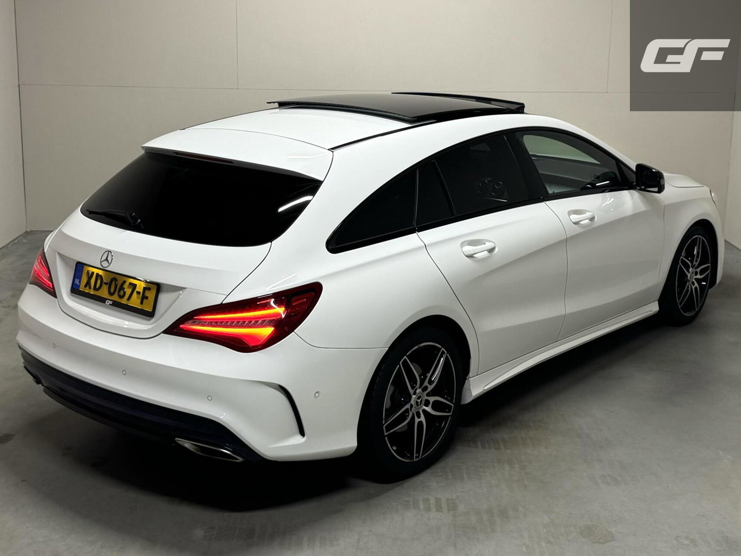 Mercedes-Benz CLA Shooting Brake AMG Pano Navi Cruise Camera NAP