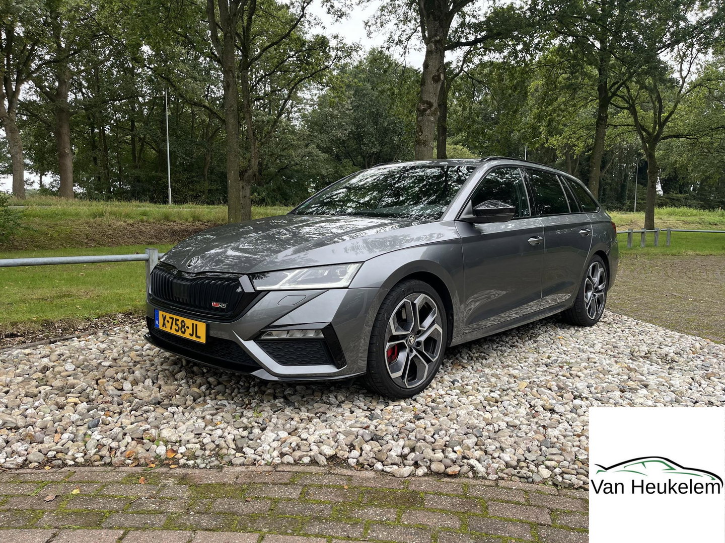 Škoda Octavia Combi 2.0 TSI 245PK RS | PANO | 19" ALTAIR VELGEN | SUNSET | FULL LED
