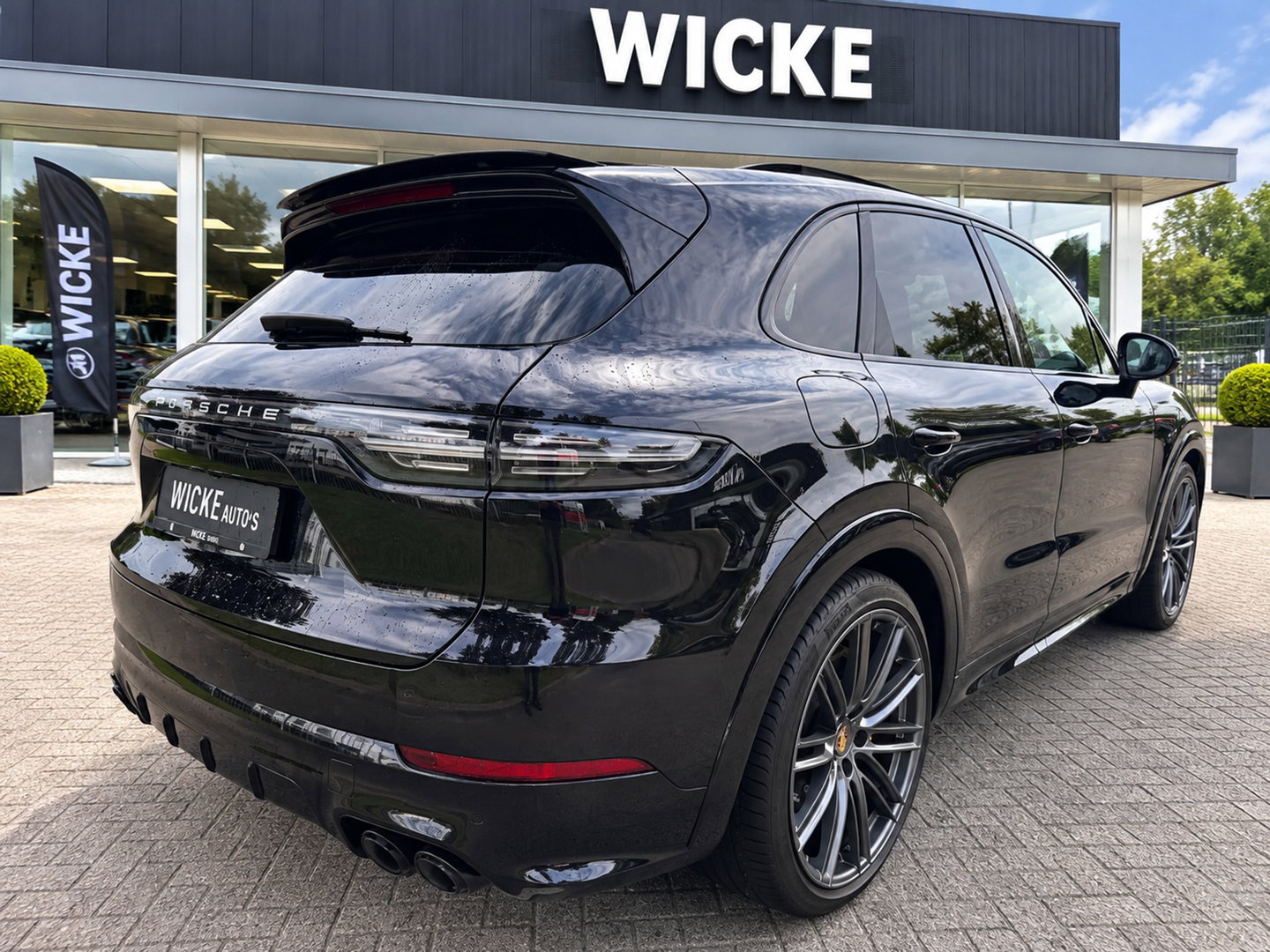 Porsche Cayenne 4.0 Turbo S E-Hybrid 680 PK Pano Softclose Sportchrone Ventilatie