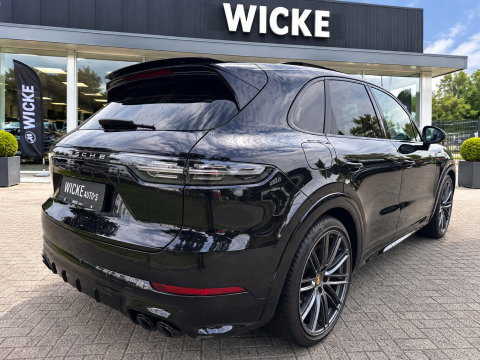 Porsche Cayenne 4.0 Turbo S E-Hybrid 680 PK Pano Softclose Sportchrone Ventilatie