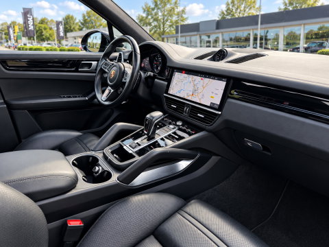 Porsche Cayenne 4.0 Turbo S E-Hybrid 680 PK Pano Softclose Sportchrone Ventilatie
