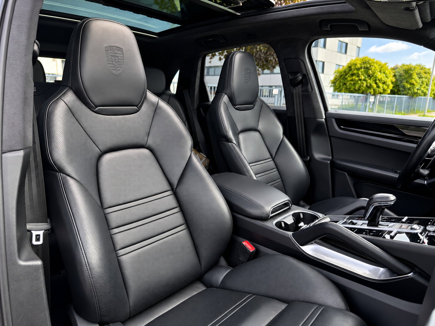 Porsche Cayenne 4.0 Turbo S E-Hybrid 680 PK Pano Softclose Sportchrone Ventilatie