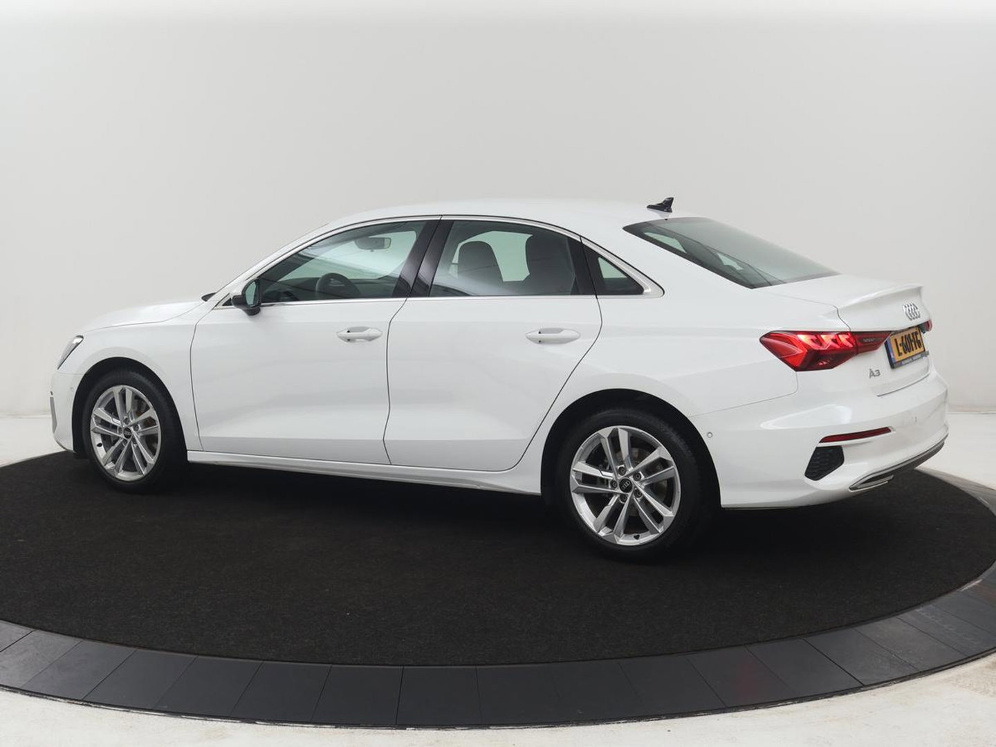 Audi A3 Limousine 35 TFSI S edition