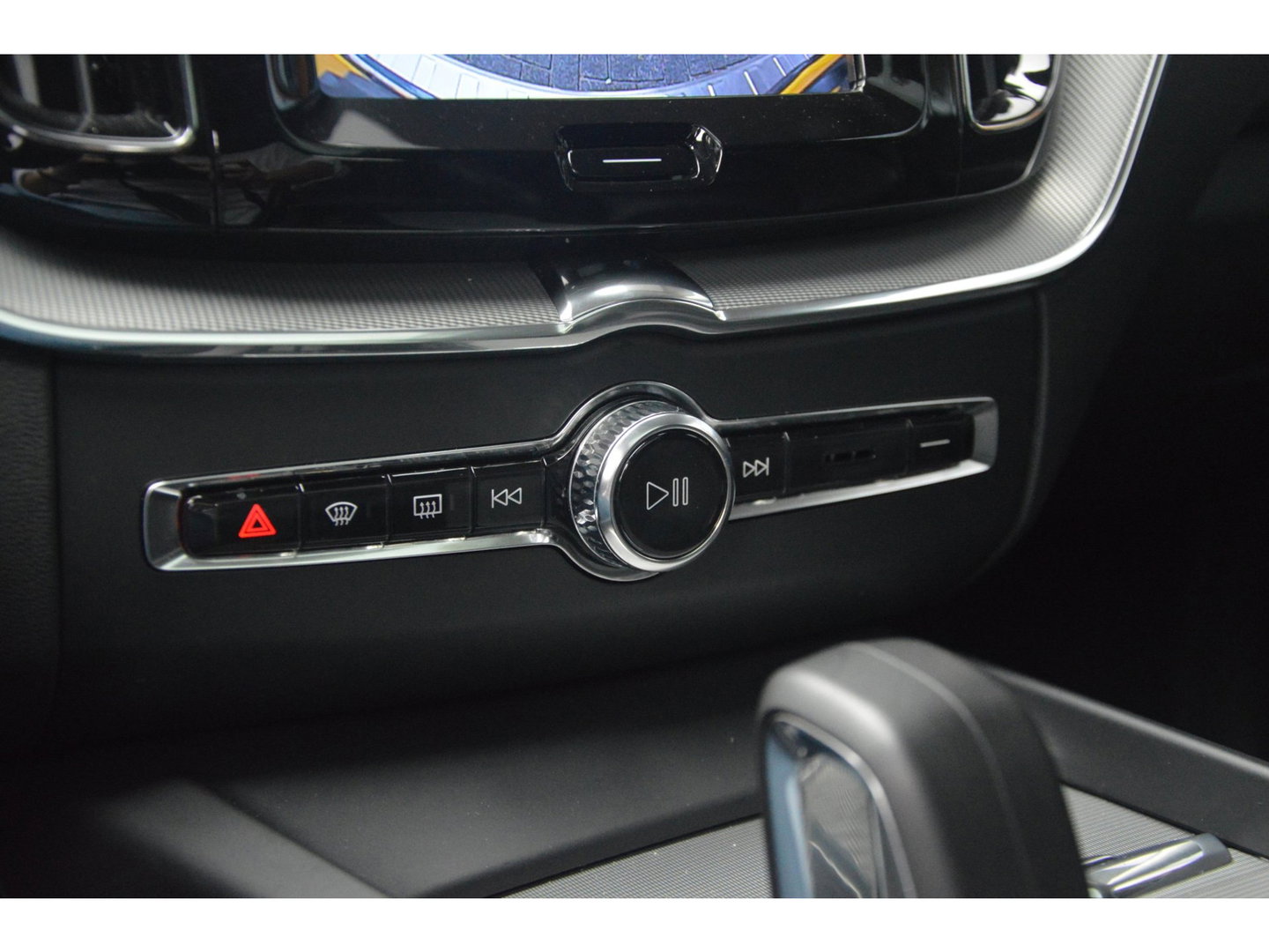 Volvo XC60 T6 Hybride AWD Long Range | Panoramadak | BLIS | Camera | Stoel + Stuur Verwarmd |