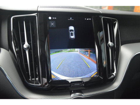 Volvo XC60 T6 Hybride AWD Long Range | Panoramadak | BLIS | Camera | Stoel + Stuur Verwarmd |