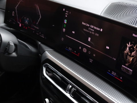 BMW 3 Serie Touring 330e 292PK X-Drive M-Sport / pano / 2022 / Brooklyn / LED