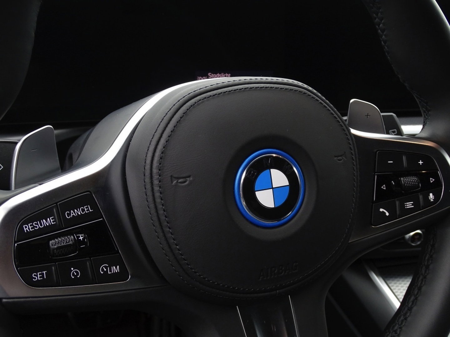 BMW 3 Serie Touring 330e 292PK X-Drive M-Sport / pano / 2022 / Brooklyn / LED