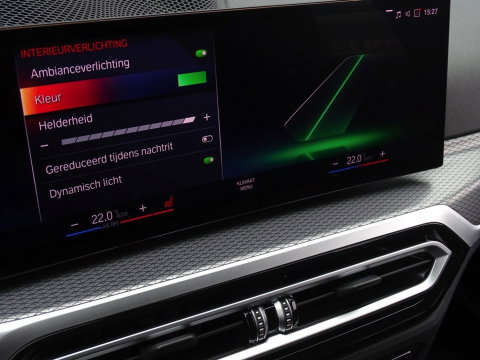 BMW 3 Serie Touring 330e 292PK X-Drive M-Sport / pano / 2022 / Brooklyn / LED