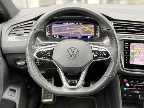 Volkswagen Tiguan 1.4 TSI eHybrid R-Line Business+ Black Style |Pano|Leer|Memory|ACC|Winter|HUD|IQ|Trekhaak|20"