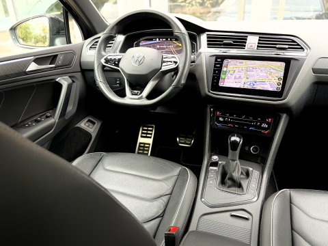 Volkswagen Tiguan 1.4 TSI eHybrid R-Line Business+ Black Style |Pano|Leer|Memory|ACC|Winter|HUD|IQ|Trekhaak|20"