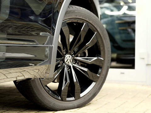 Volkswagen Tiguan 1.4 TSI eHybrid R-Line Business+ Black Style |Pano|Leer|Memory|ACC|Winter|HUD|IQ|Trekhaak|20"