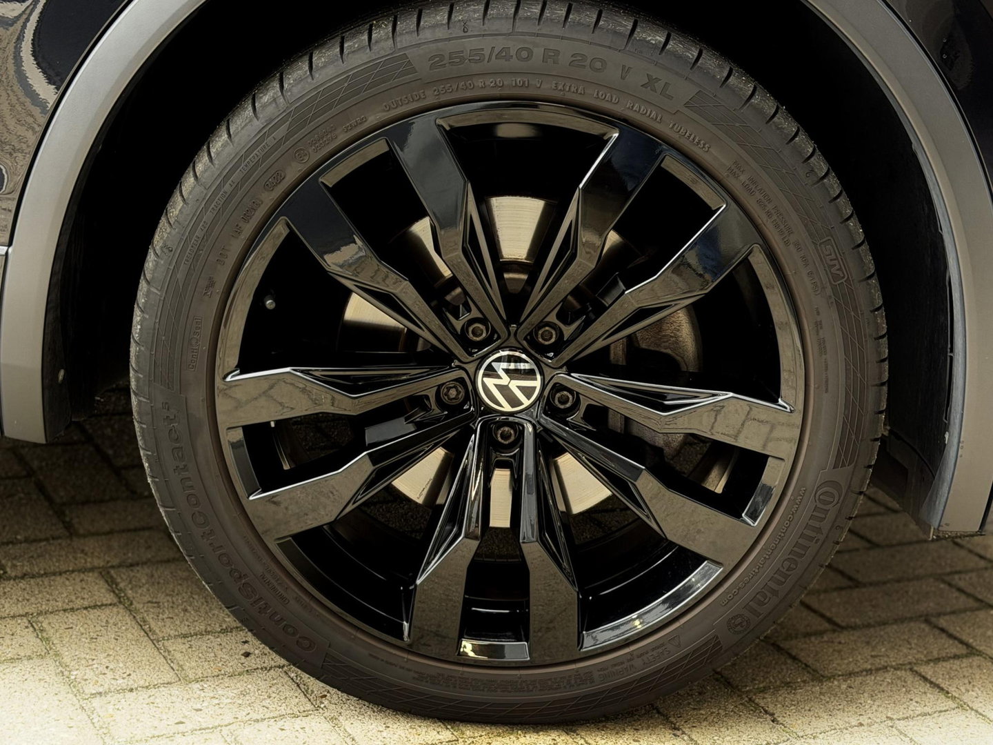 Volkswagen Tiguan 1.4 TSI eHybrid R-Line Business+ Black Style |Pano|Leer|Memory|ACC|Winter|HUD|IQ|Trekhaak|20"