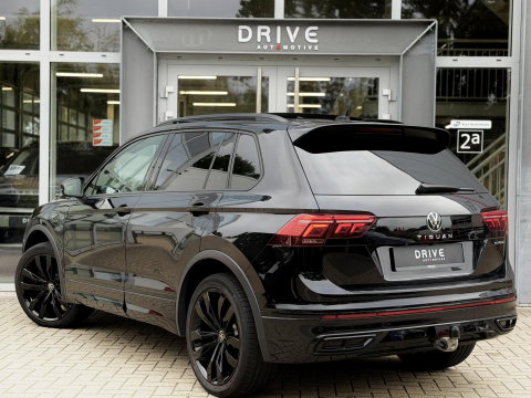Volkswagen Tiguan 1.4 TSI eHybrid R-Line Business+ Black Style |Pano|Leer|Memory|ACC|Winter|HUD|IQ|Trekhaak|20"