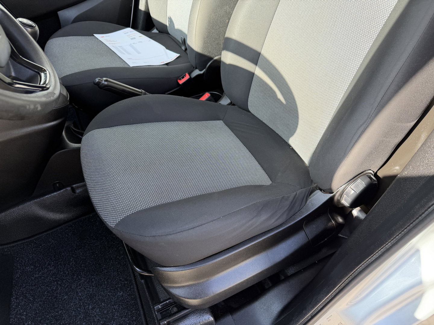 Fiat Doblò Cargo 1.3 MJ L1H1 Actual / vaste prijs rijklaar € 6950 ex btw / lease vanaf € 117 / euro 6 / bpm vrij / airco / trekhaak / schuifdeur / zilver metallic !