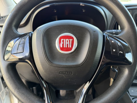 Fiat Doblò Cargo 1.3 MJ L1H1 Actual / vaste prijs rijklaar € 6950 ex btw / lease vanaf € 117 / euro 6 / bpm vrij / airco / trekhaak / schuifdeur / zilver metallic !