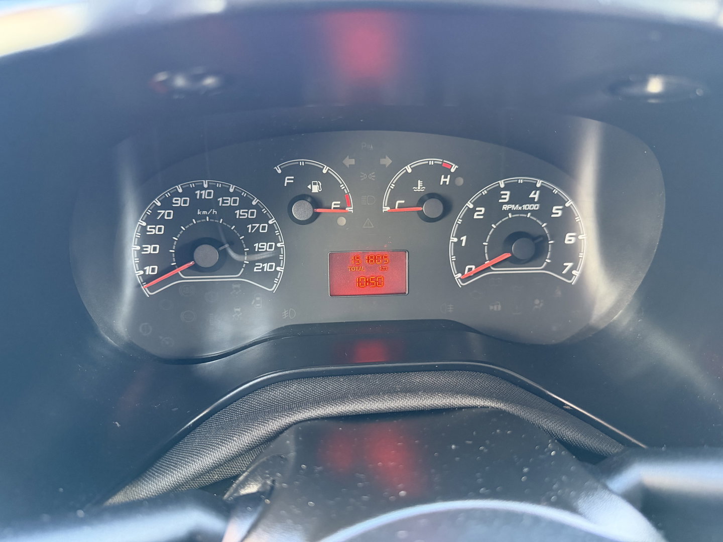 Fiat Doblò Cargo 1.3 MJ L1H1 Actual / vaste prijs rijklaar € 6950 ex btw / lease vanaf € 117 / euro 6 / bpm vrij / airco / trekhaak / schuifdeur / zilver metallic !