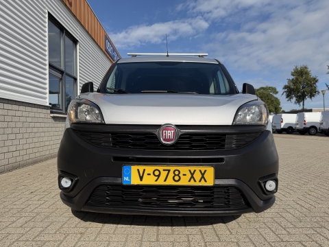 Fiat Doblò Cargo 1.3 MJ L1H1 Actual / vaste prijs rijklaar € 6950 ex btw / lease vanaf € 117 / euro 6 / bpm vrij / airco / trekhaak / schuifdeur / zilver metallic !