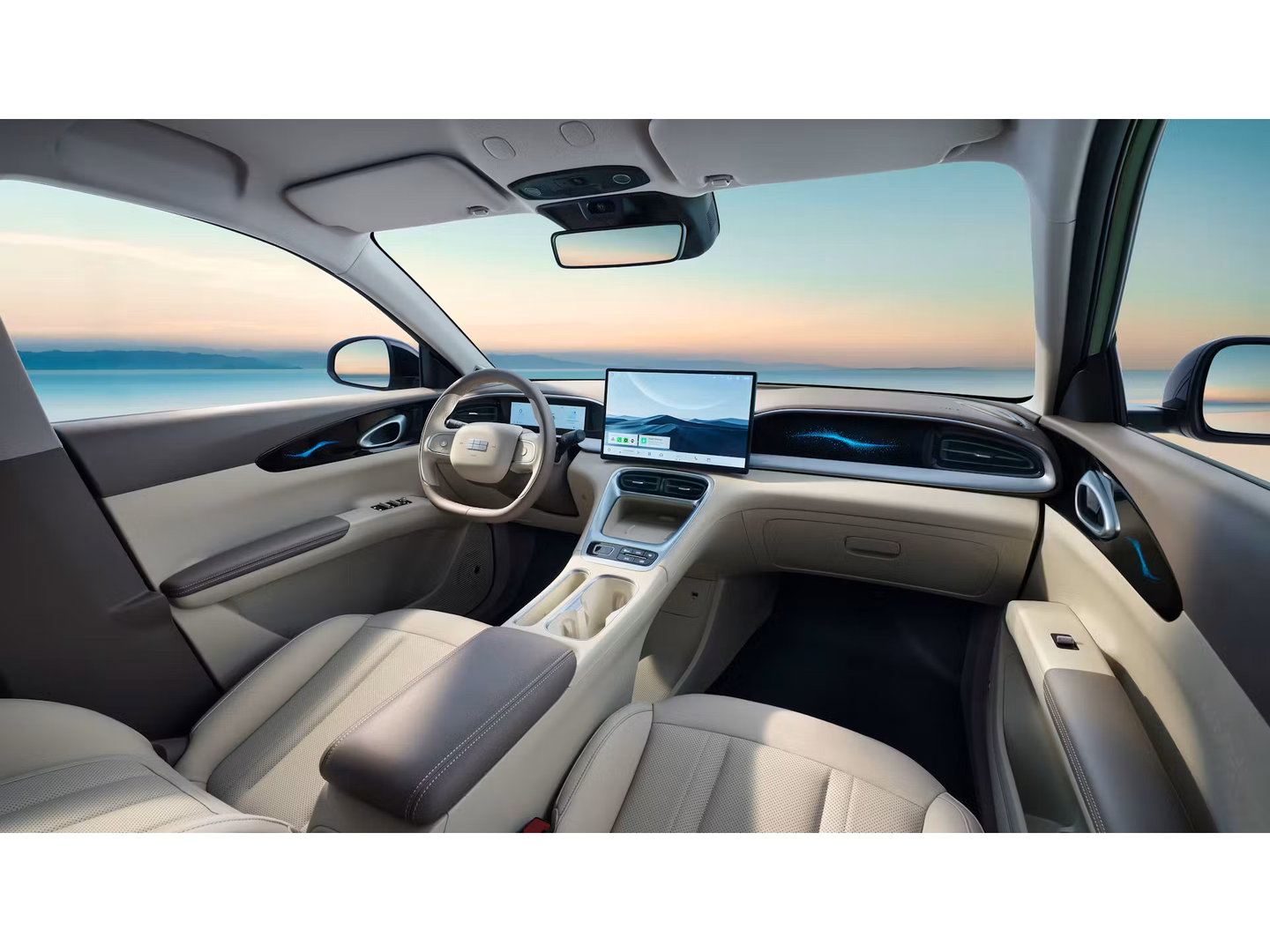 GEELY E2 Pro 35kWh  | 252km WLTP | Camera | Keyless | Stoelverw. | 16'' | Elek. Stoelen |
