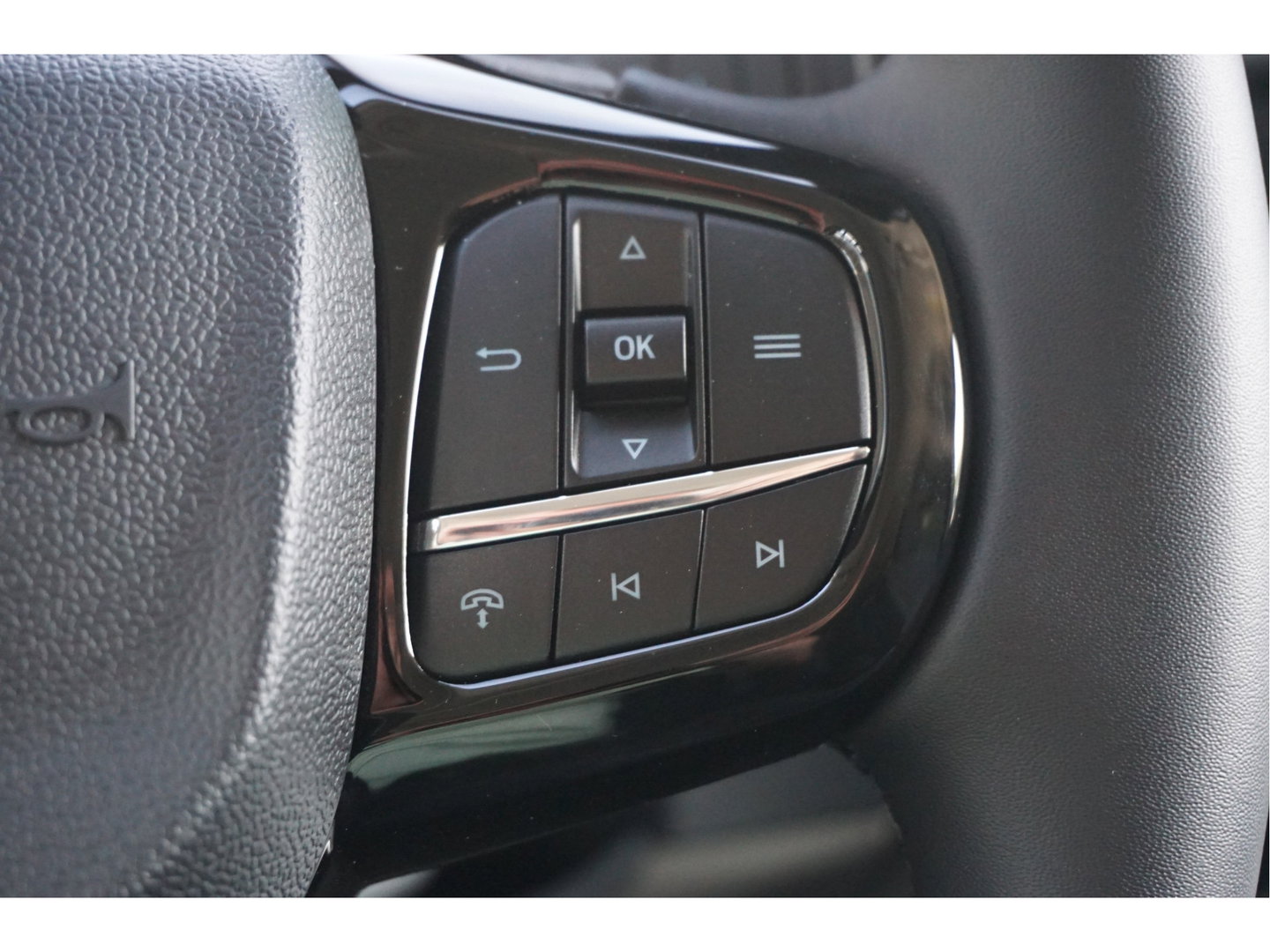 Ford Transit Custom 340L JWR Edition DC Elektrisch 71 kWh / 218 PK Navi, Camera, 19" LM, ACC, Matrix LED!! NR. 600