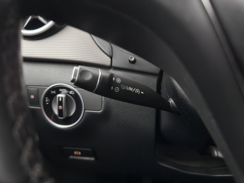 Mercedes-Benz B-Klasse 180 d Lease Edition Plus (INCL-BTW) *FULL-LED | SPORTSEATS | NAVI-FULLMAP | ECC | PDC | CRUISE | KEYLESS | 16''ALU*