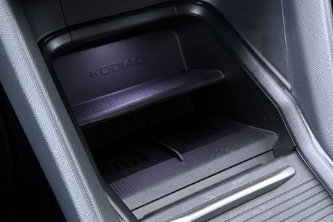 Škoda Kodiaq 1.5 TSI MHEV Business Edition Plus | 7 persoons | ACC | Camera | BLIS | Stoel+Stuurverwarming | Memory | Getint glas | Keyless | 19 Inch