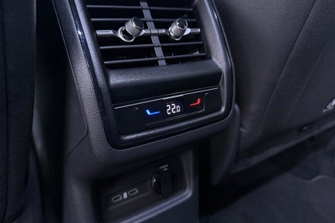 Škoda Kodiaq 1.5 TSI MHEV Business Edition Plus | 7 persoons | ACC | Camera | BLIS | Stoel+Stuurverwarming | Memory | Getint glas | Keyless | 19 Inch