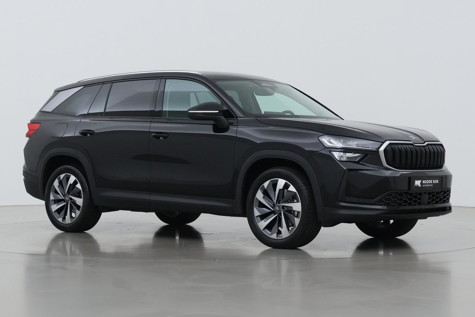 Škoda Kodiaq 1.5 TSI MHEV Business Edition Plus | 7 persoons | ACC | Camera | BLIS | Stoel+Stuurverwarming | Memory | Getint glas | Keyless | 19 Inch