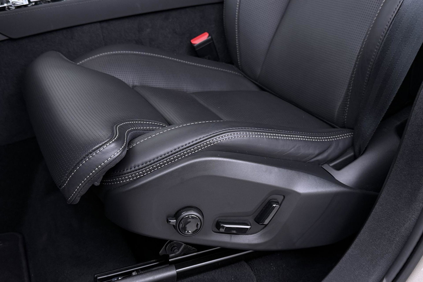 Volvo XC90 T8 Ultra Bright | Bowers&Wilkins | ACC | Panoramadak | 360° Camera | Massage | Head-Up | Trekhaak
