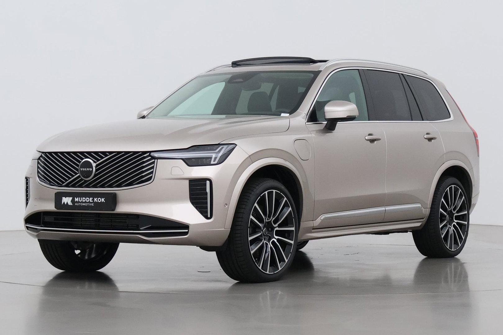 Volvo XC90 T8 Ultra Bright | Bowers&Wilkins | ACC | Panoramadak | 360° Camera | Massage | Head-Up | Trekhaak
