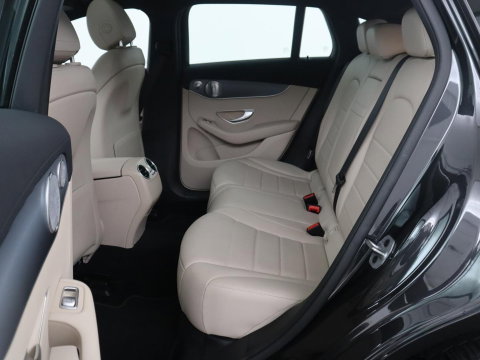 Mercedes-Benz EQC 400 4MATIC Business Solution Luxury 80 kWh | SOH 96.9% | Panoramdak | Leder | Adaptive cruise | Carplay | Sfeerverlichting | Burnmester Surround | Full LED | Stoelverwarming | Camera | Park assist |
