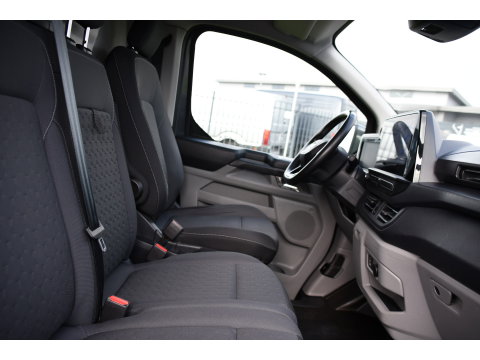 Ford Transit Custom 320 2.0 TDCI L2H1 PB Edition Limited Adaptieve Cruise, Camera, Carplay, LED, 170pk, Automaat, Stoelverwarming, Trekhaak, Virtual, Multimedia, Uniek!