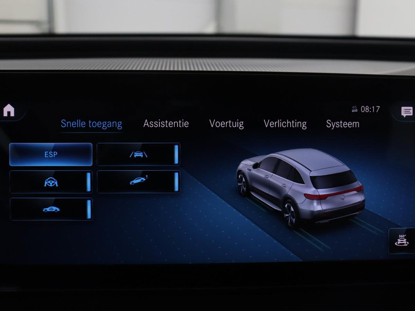 Mercedes-Benz EQC 400 4MATIC Business Solution Luxury 80 kWh | SOH 96.9% | Panoramdak | Leder | Adaptive cruise | Carplay | Sfeerverlichting | Burnmester Surround | Full LED | Stoelverwarming | Camera | Park assist |