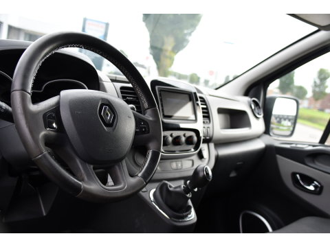 Renault Trafic 1.6 dCi T29 L2H1 Luxe Black Edition Camera, Cruise, Multimedia, 125pk, Trekhaak, Airco, Uniek!