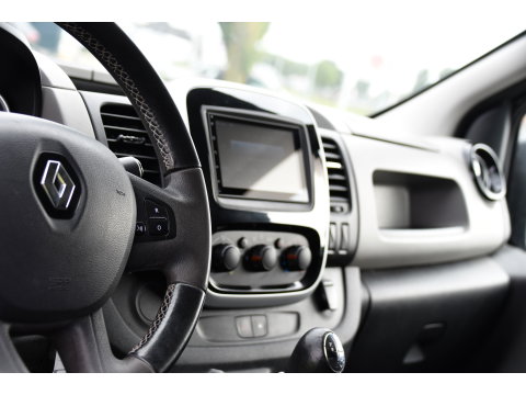 Renault Trafic 1.6 dCi T29 L2H1 Luxe Black Edition Camera, Cruise, Multimedia, 125pk, Trekhaak, Airco, Uniek!