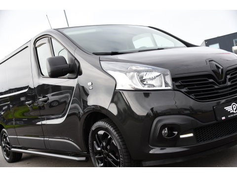 Renault Trafic 1.6 dCi T29 L2H1 Luxe Black Edition Camera, Cruise, Multimedia, 125pk, Trekhaak, Airco, Uniek!